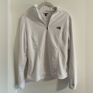 The North Face TKA Quarter Zip - Large